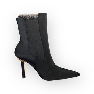 NIB Good American Pointed Toe Chelsea Bootie in  Neoprene Black  - Size 7.5